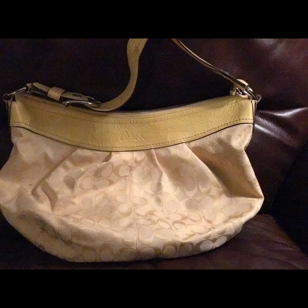 Authentic Coach Purse (Pale Yellow)